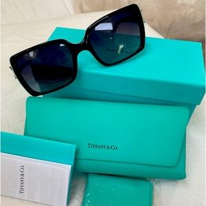 Tiffany and Company Sunglaases